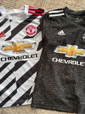 adidas youth small Manchester United Kids Soccer Shirts